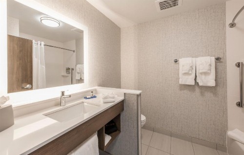 Holiday Inn Express & Suites - Phoenix North - Happy Valley an IHG Hotel - image 36