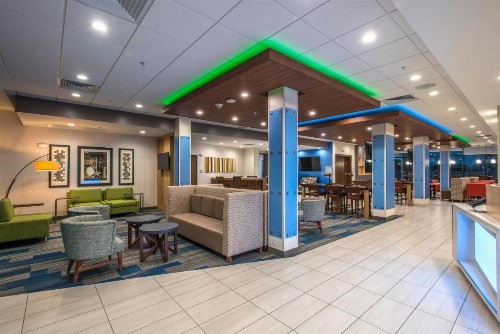 Holiday Inn Express & Suites - Phoenix North - Happy Valley an IHG Hotel - image 40