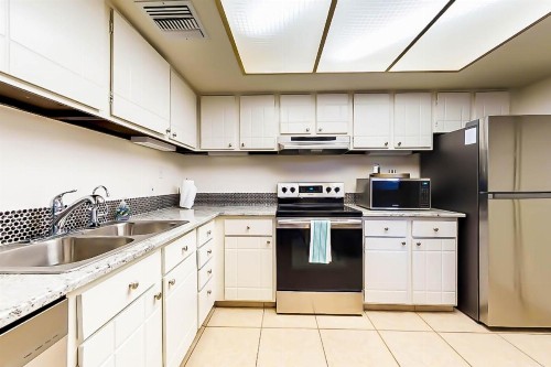 Arcadia Condo - image 6