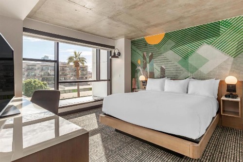 Cambria Hotel Downtown Phoenix - image 12