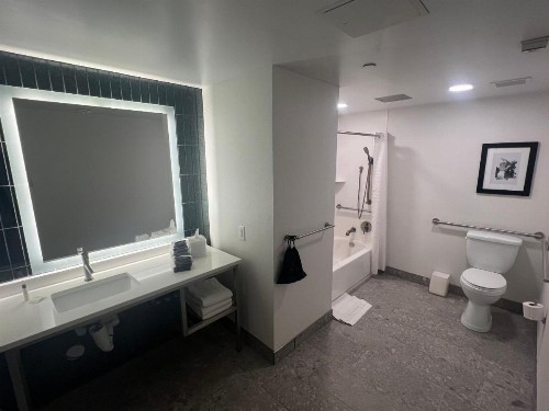 Cambria Hotel Downtown Phoenix - image 18