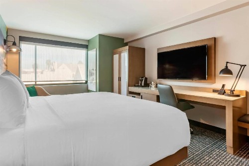 Cambria Hotel Downtown Phoenix - image 32