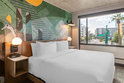 Cambria Hotel Downtown Phoenix - image 6