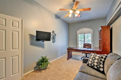 Family Home with Outdoor Oasis on Legacy Golf Course - image 5