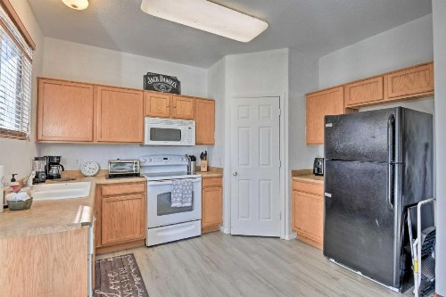 Pet-Friendly Desert Getaway Less Than 6 Mi to Dwtn PHX - image 7