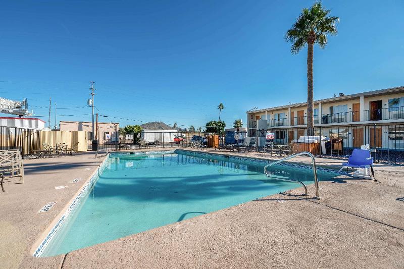 Econo Lodge - main image