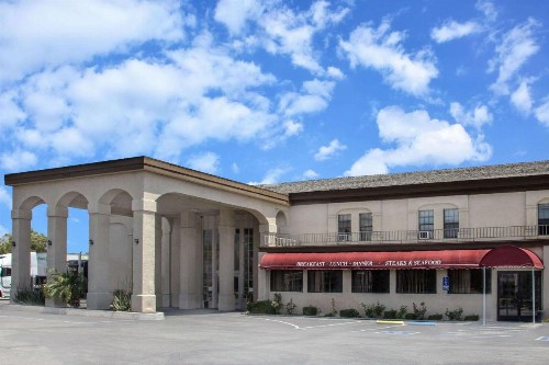 Knights Inn Pico Rivera - image 7