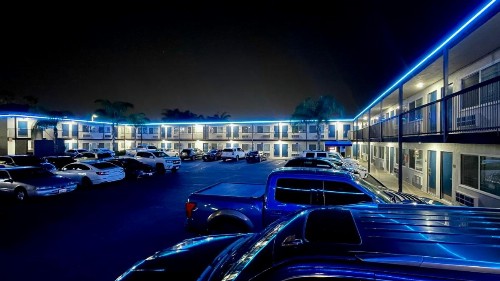 Angels Motel - image 18