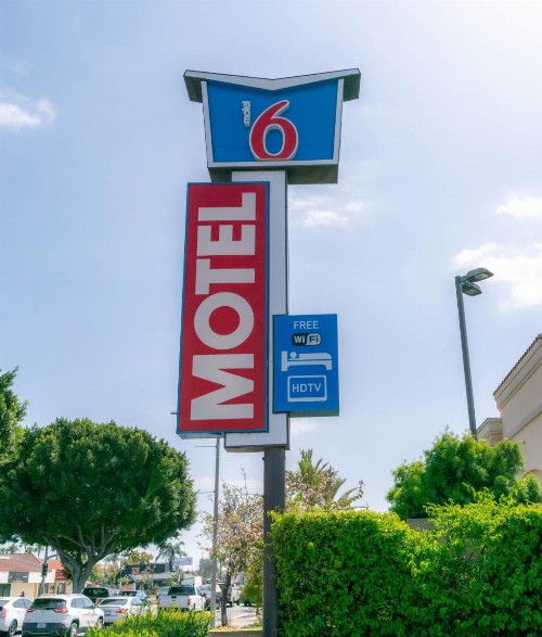 Angels Motel - image 34