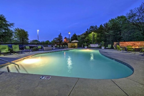 Hampton Inn & Suites Pigeon Forge On The Parkway - image 4