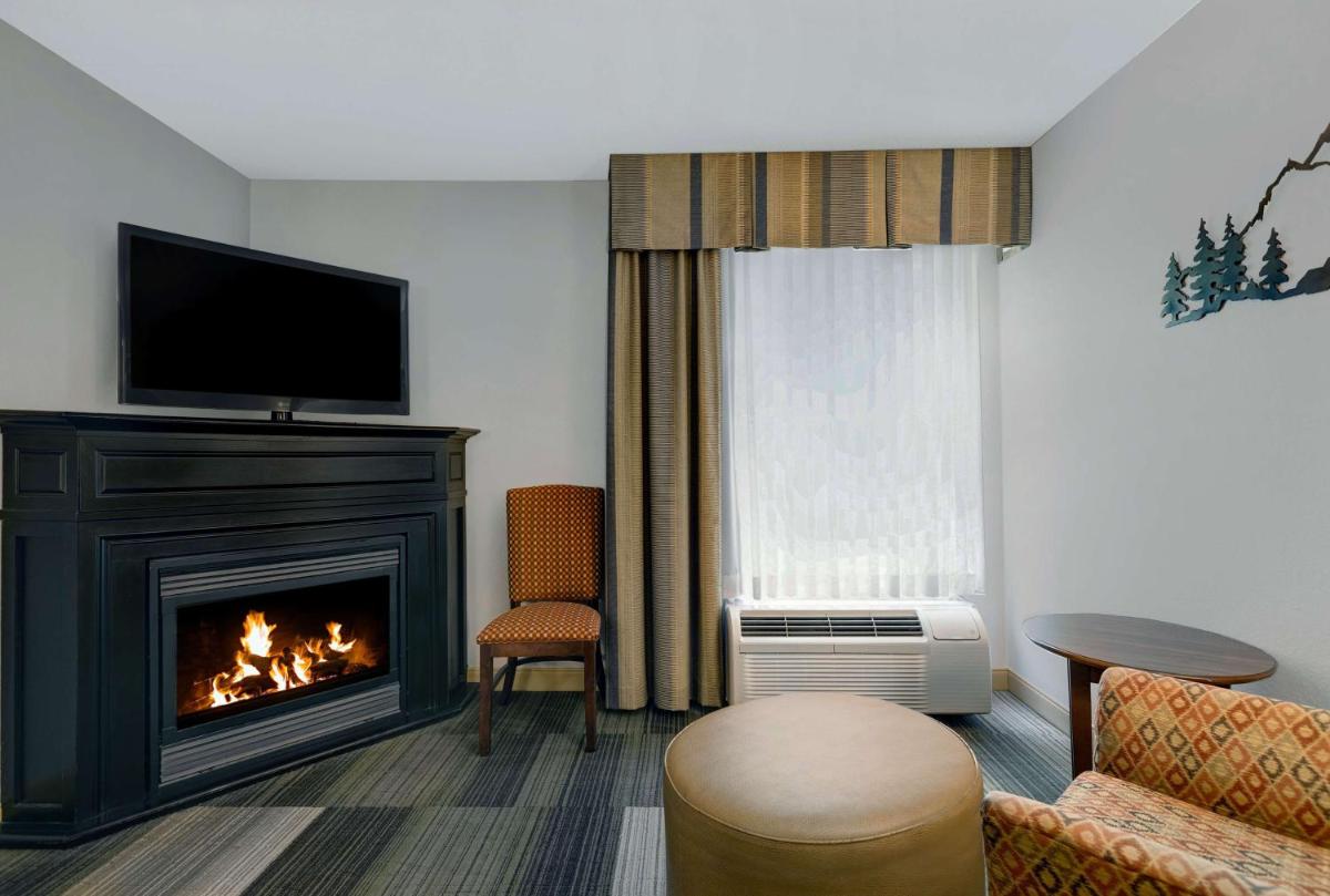 Hampton Inn & Suites Pigeon Forge On The Parkway - image 6