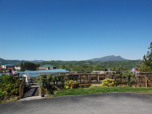 Hotel Pigeon Forge - image 6