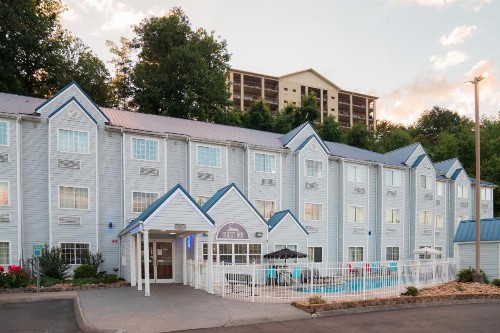 Guest Inn Pigeon Forge - image 15