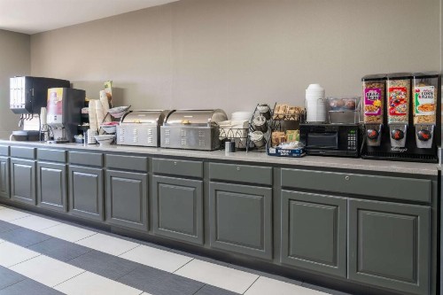Microtel Inn & Suites by Wyndham Pigeon Forge - image 29