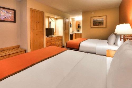 Econo Lodge Riverside - image 22