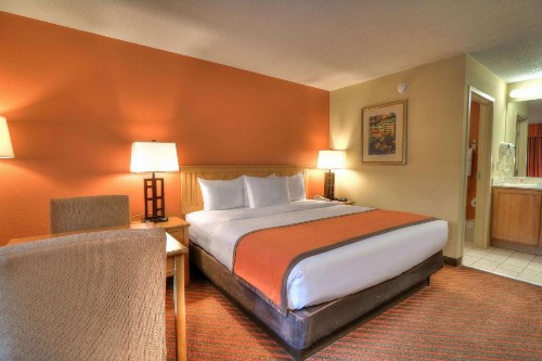 Econo Lodge Riverside - image 26
