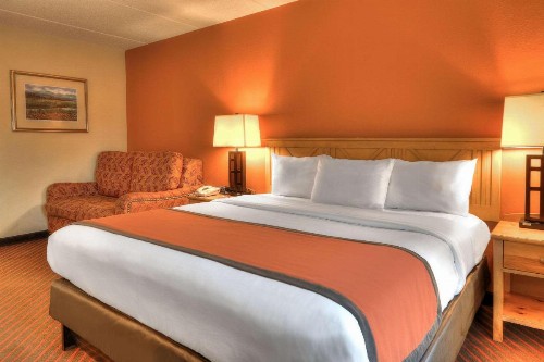 Econo Lodge Riverside - image 7