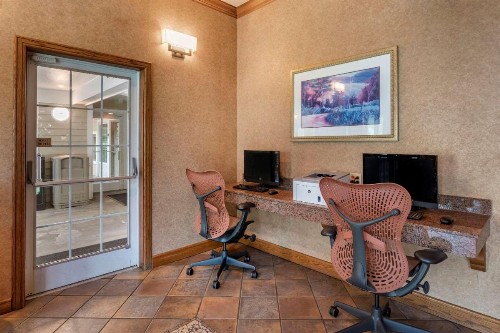 Econo Lodge Riverside - image 8