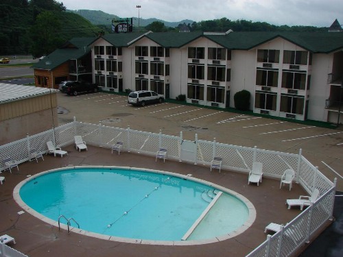 Green Valley Motel - image 11