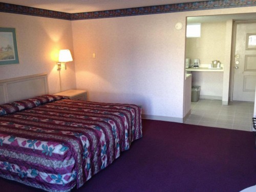 Green Valley Motel - image 16