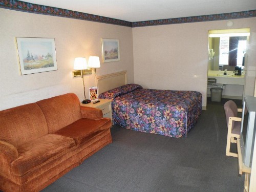 Green Valley Motel - image 18