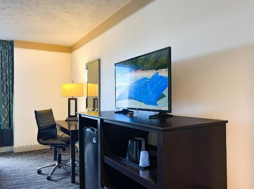 Country Cascades Waterpark Resort - image 22