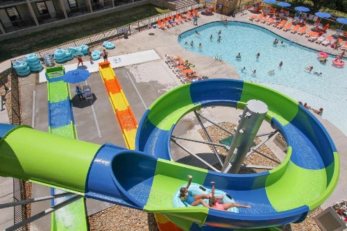 Country Cascades Waterpark Resort - image 29