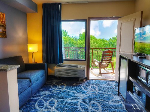 Country Cascades Waterpark Resort - image 49