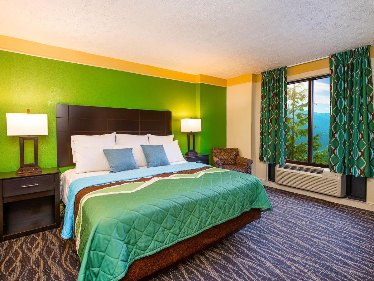Country Cascades Waterpark Resort - image 6