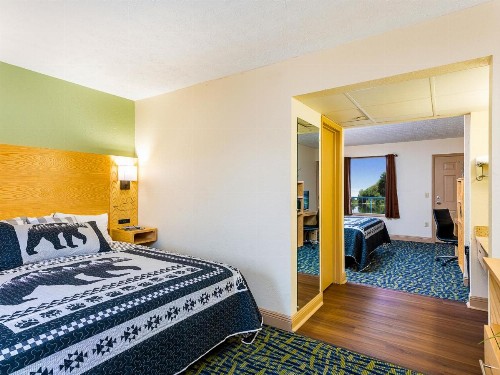 Creekstone Inn - image 10