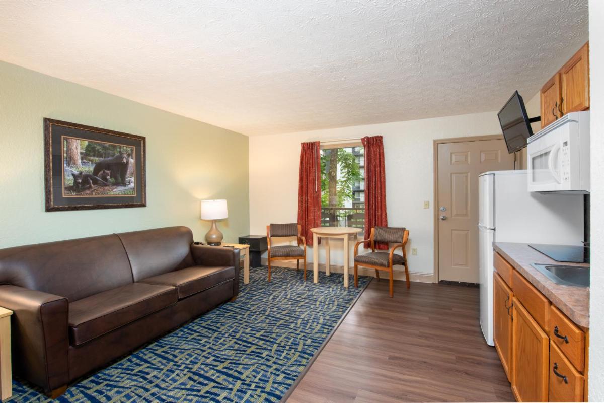 Creekstone Inn - image 6