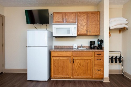 Creekstone Inn - image 7