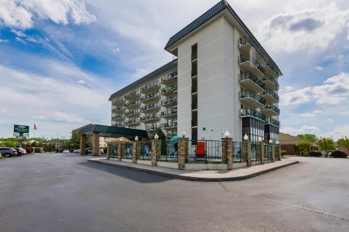Park Grove Inn - image 1