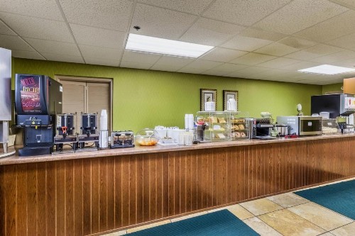 Park Grove Inn - image 18