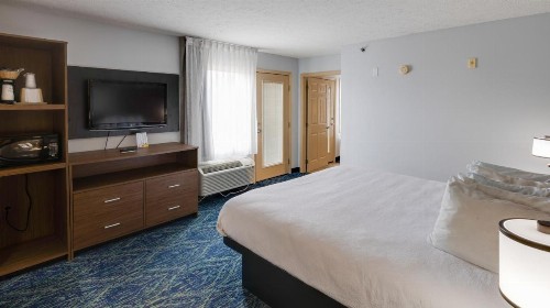 Park Grove Inn - image 24