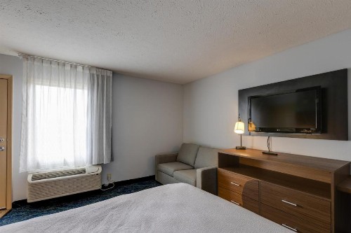 Park Grove Inn - image 33
