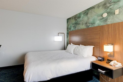 Park Grove Inn - image 34