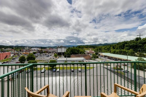 Park Grove Inn - image 44