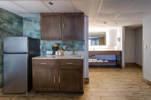 Park Grove Inn - image 46