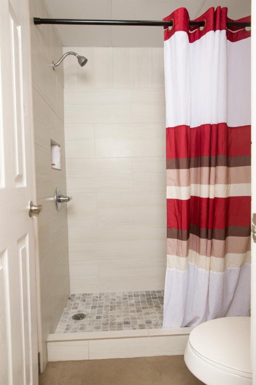 Red Roof Inn & Suites Pigeon Forge Parkway - image 35