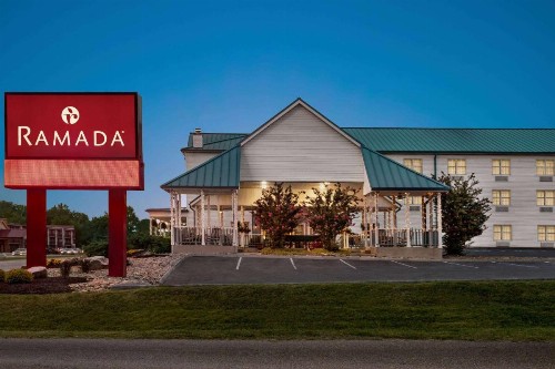 Ramada by Wyndham Pigeon Forge North - image 22
