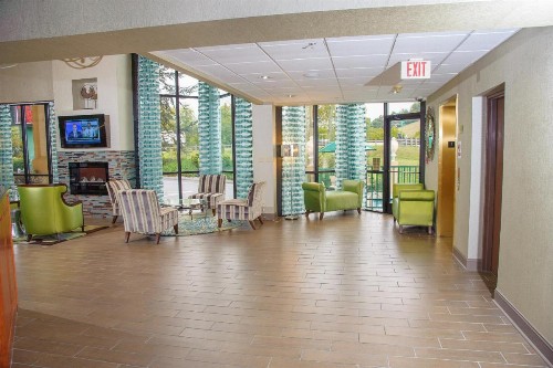 Pigeon River Inn - image 25