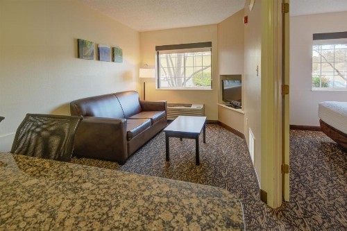 MainStay Suites Conference Center Pigeon Forge - image 35