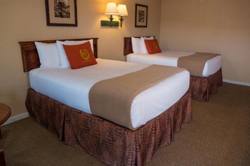 Wild Bear Inn - image 16