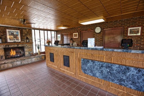 Wild Bear Inn - image 27