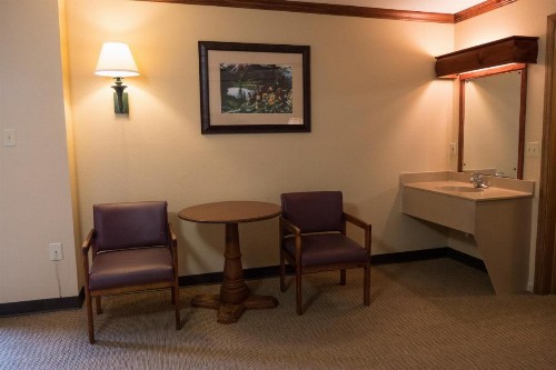 Wild Bear Inn - image 5