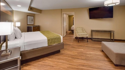 Best Western Plaza Inn - image 26