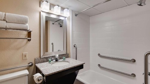 Best Western Plaza Inn - image 30