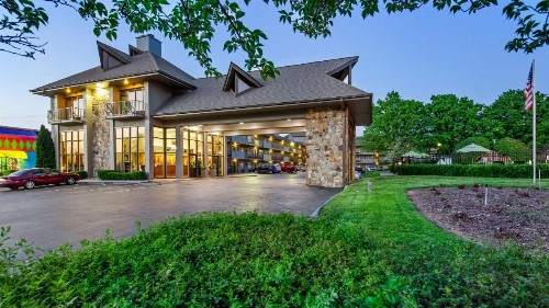 Best Western Plaza Inn - image 36