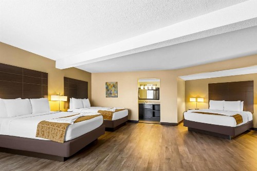 Best Western Toni Inn - image 22